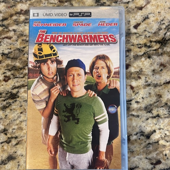 Lot of PSP movies and game - Picture 3 of 8